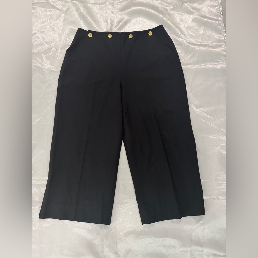 Escada Elegant Black Capris with Gold Accents